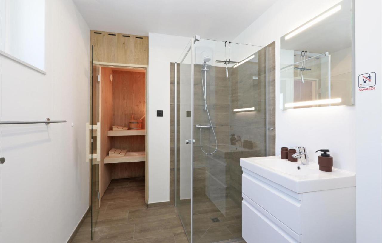 3 Bedroom Stunning Home In Lembruch-Duemmer See Buitenkant foto
